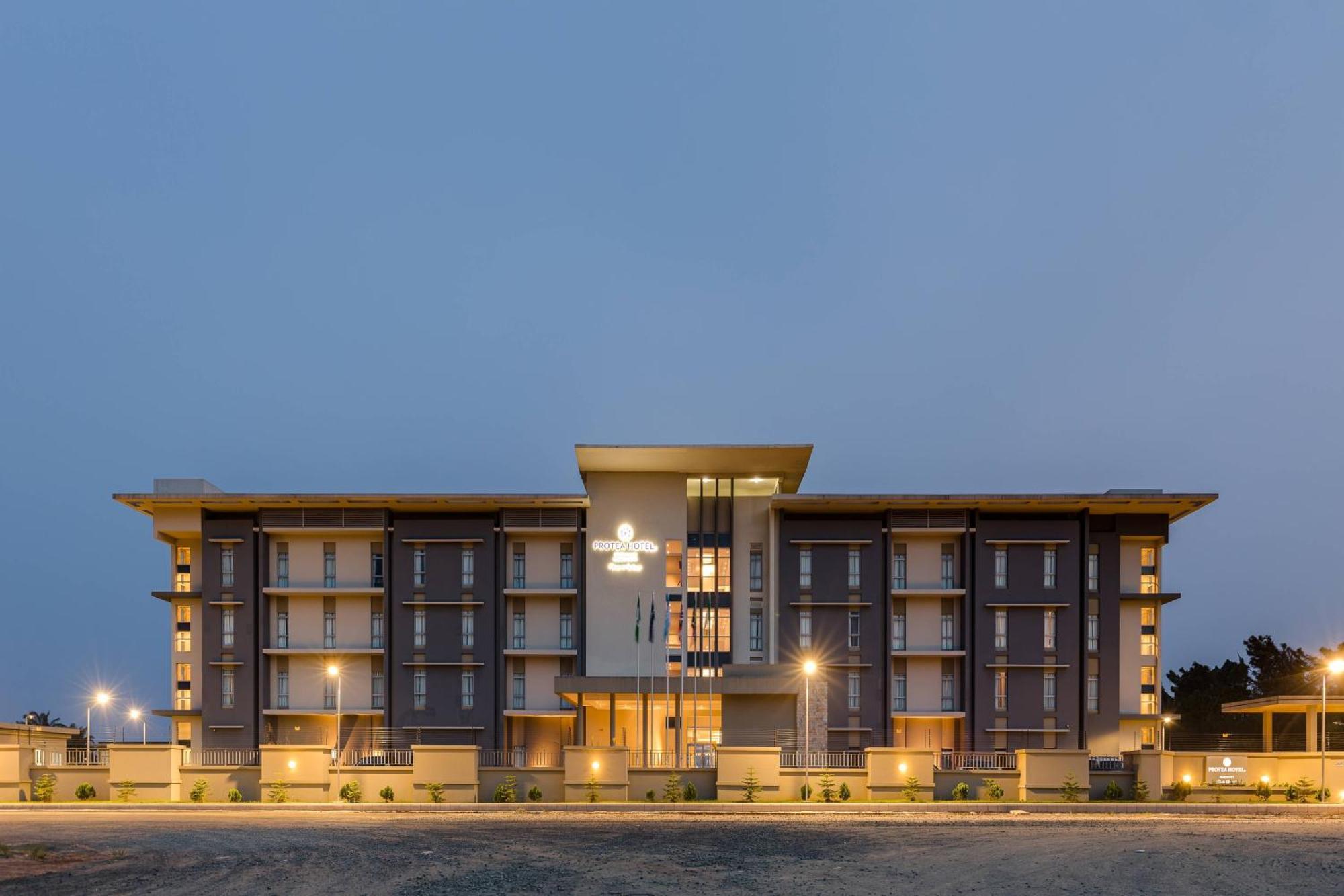 Protea Hotel By Marriott Owerri Select Exterior photo
