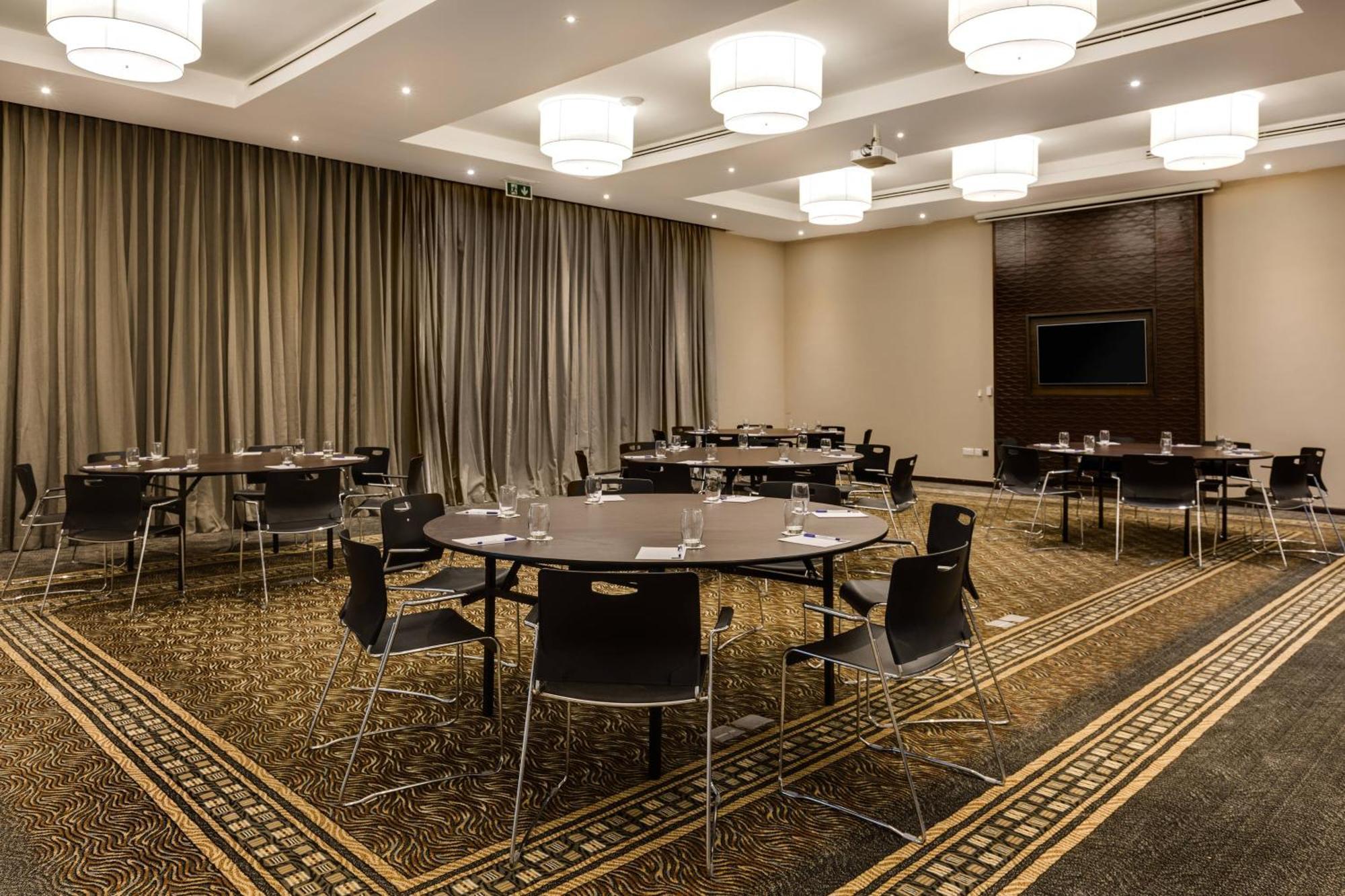 Protea Hotel By Marriott Owerri Select Exterior photo
