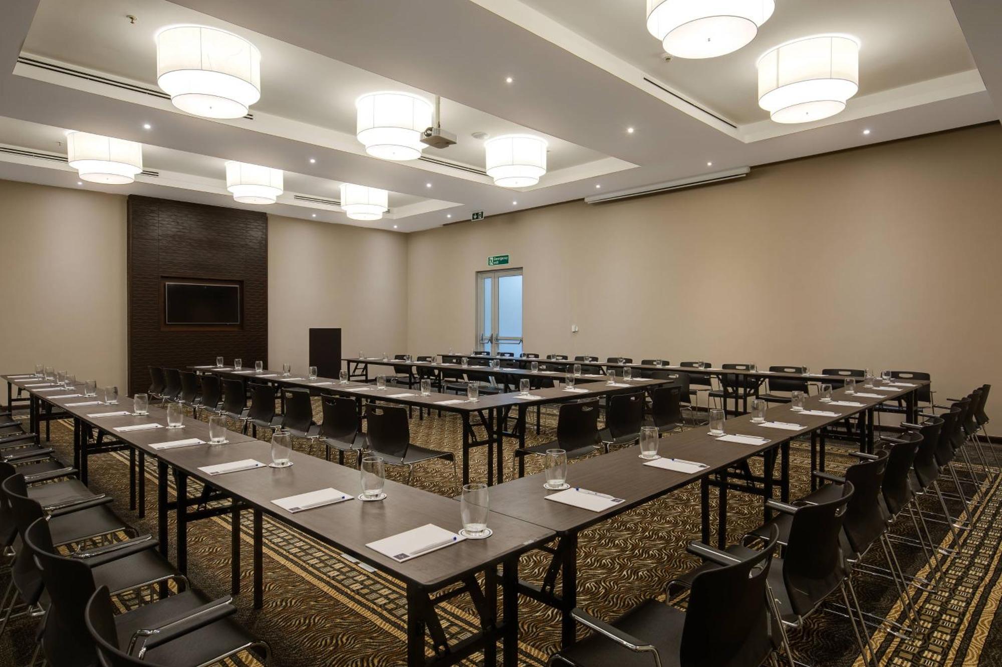 Protea Hotel By Marriott Owerri Select Exterior photo
