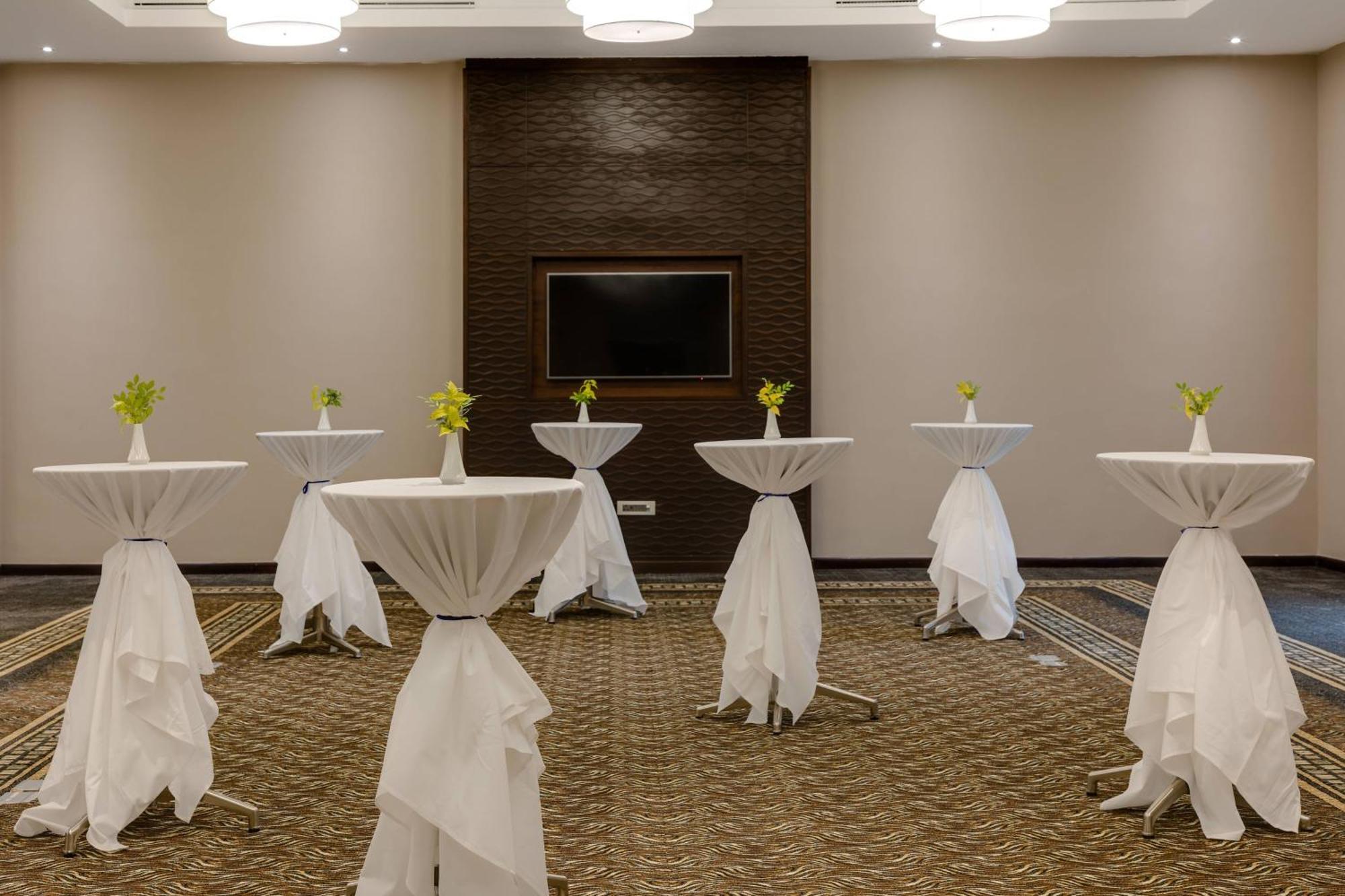 Protea Hotel By Marriott Owerri Select Exterior photo